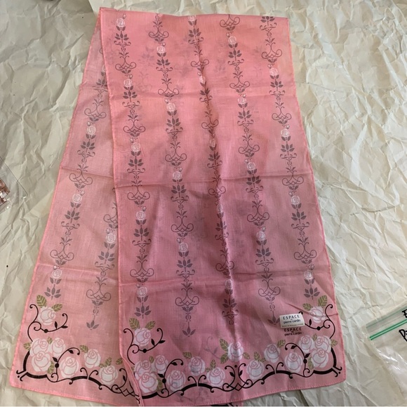 Escape by Pierre Cardin cotton scarf - Picture 7 of 8